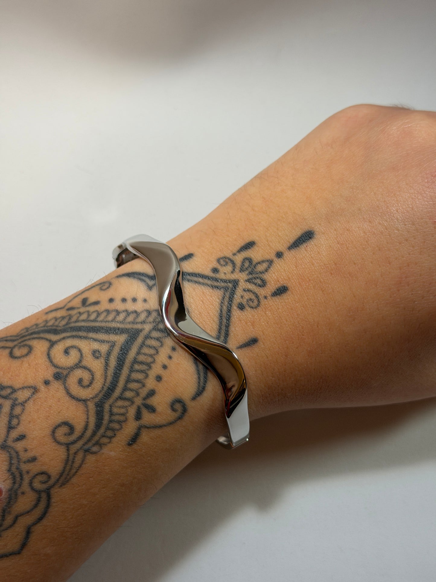 Bracciale Rigido Wave